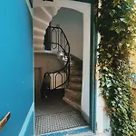 Apartment Old Town Escape With Stunning Skyline - Spacious 2bed