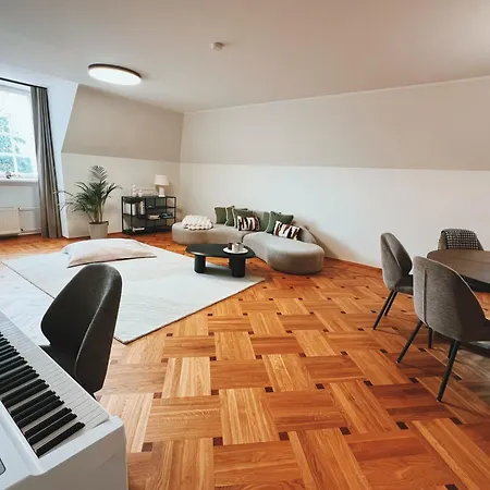 アパート Old Town Escape With Stunning Skyline - Spacious 2bed タリン