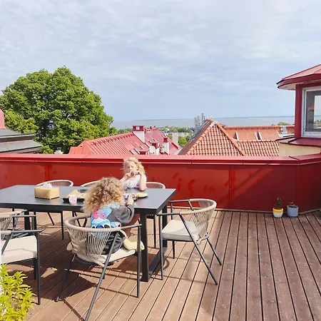 Old Town Luxury With Stunning Skyline - Spacious 2bed Apartment Tallinn