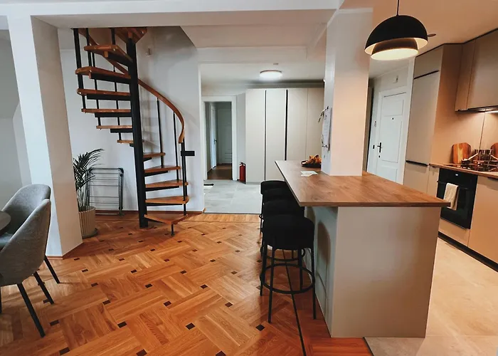 Apartamento Old Town Escape With Stunning Skyline - Spacious 2bed *