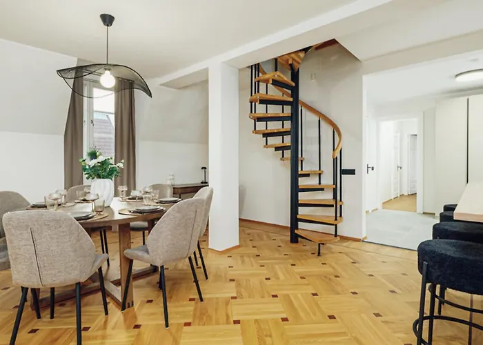 Διαμέρισμα Old Town Escape With Stunning Skyline - Spacious 2bed